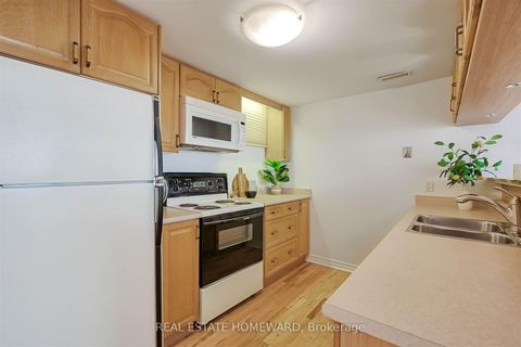 Photo 27 at 8 Burnview Crescent, Woburn, Toronto