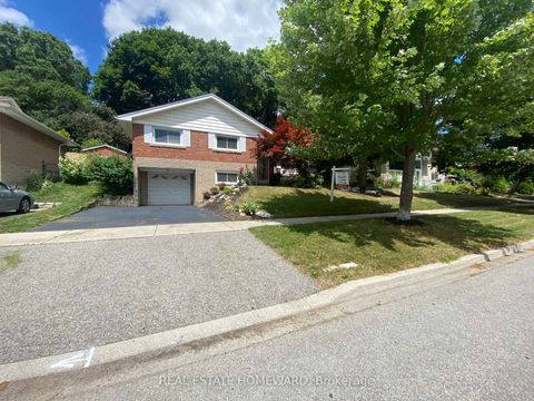 Photo 36 at 8 Burnview Crescent, Woburn, Toronto