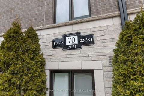Photo 4 at 40 - 70 Eastwood Park Gardens, Long Branch, Toronto