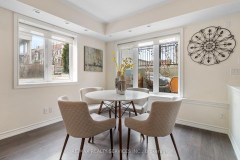 Photo 17 at 40 - 70 Eastwood Park Gardens, Long Branch, Toronto