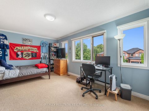 Photo 17 at 123 Hammerstone Crescent, Beverley Glen, Vaughan