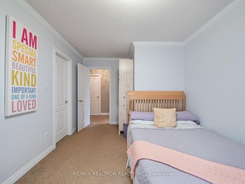 Photo 21 at 123 Hammerstone Crescent, Beverley Glen, Vaughan