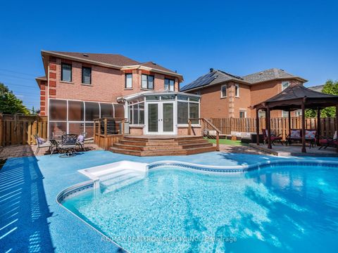 Photo 28 at 123 Hammerstone Crescent, Beverley Glen, Vaughan