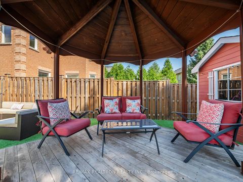Photo 30 at 123 Hammerstone Crescent, Beverley Glen, Vaughan
