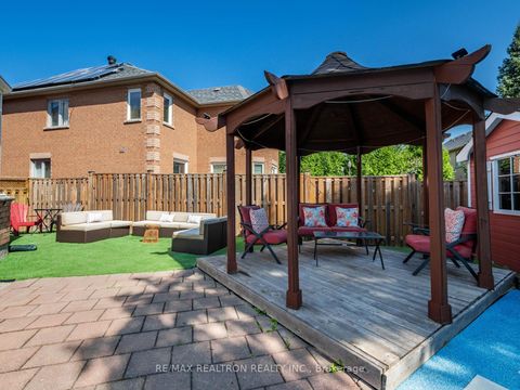 Photo 31 at 123 Hammerstone Crescent, Beverley Glen, Vaughan