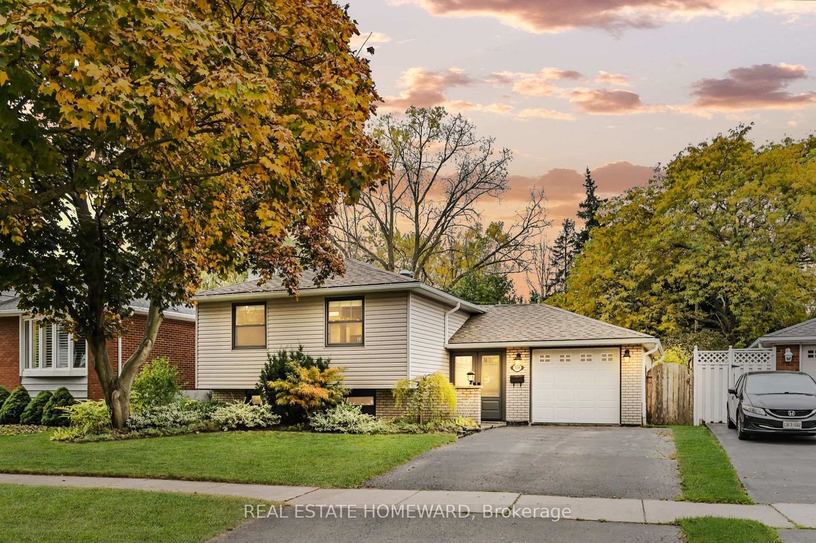 338 Melores Drive, Appleby, Burlington by Loree Meneguzzi Real Estate 338 Melores Drive, Appleby, Burlington
