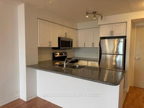 Photo 3 at 1124 - 18 Harding Boulevard, Harding, Richmond Hill