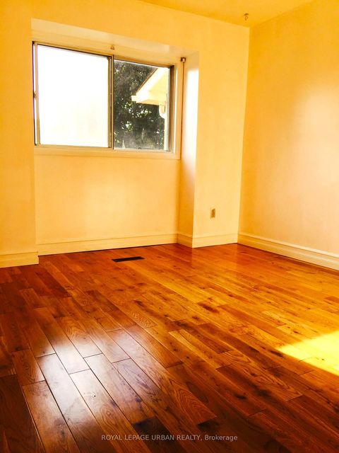 Photo 2 at 347 Braymore Boulevard, Rouge E11, Toronto