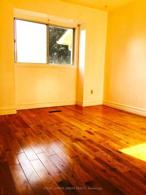 Photo 3 at 347 Braymore Boulevard, Rouge E11, Toronto