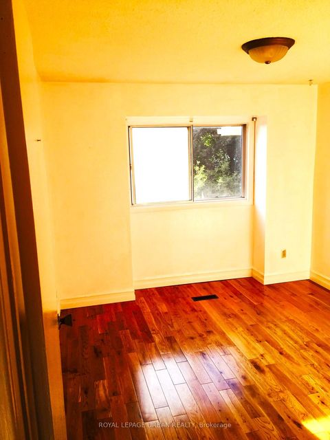 Photo 5 at 347 Braymore Boulevard, Rouge E11, Toronto