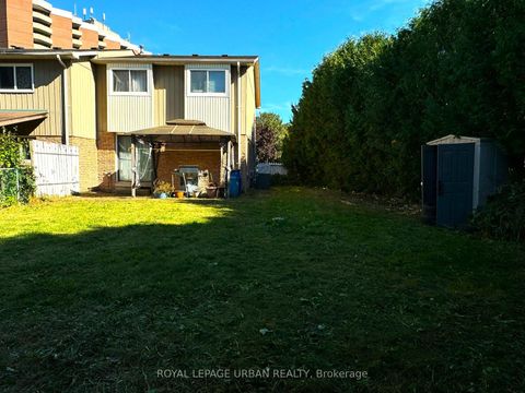 Photo 15 at 347 Braymore Boulevard, Rouge E11, Toronto