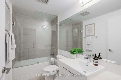 Photo 18 at 509 - 478 King Street W, Waterfront Communities C1, Toronto