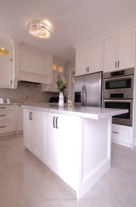 Photo 10 at 42 Brass Drive, Jefferson, Richmond Hill
