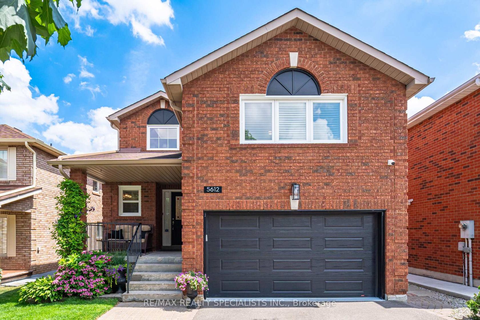 5612 Shillington Drive, Hurontario, Mississauga 