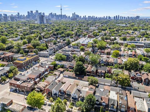 Photo 32 at 15 Melville Avenue, Junction, Toronto