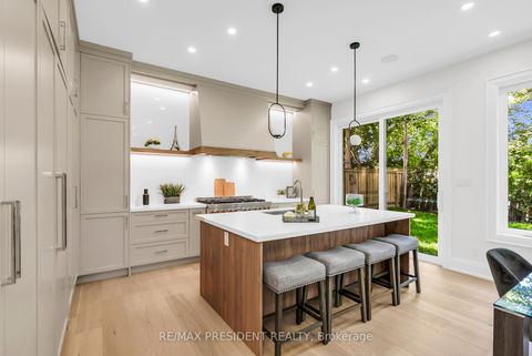 Photo 13 at 16 Humheller Road, Clairville, Toronto