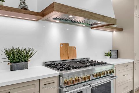 Photo 15 at 16 Humheller Road, Clairville, Toronto