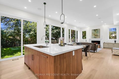 Photo 16 at 16 Humheller Road, Clairville, Toronto