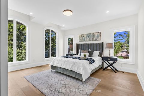 Photo 23 at 16 Humheller Road, Clairville, Toronto