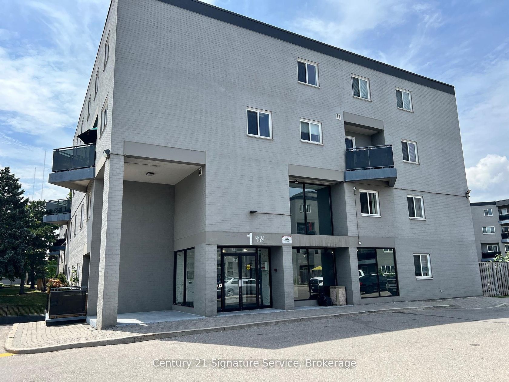 15 - 2001 Bonnymede Drive, Clarkson, Mississauga 