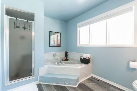 Photo 22 at 13 Irwin Drive, Northwest, Barrie