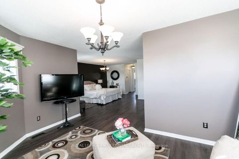 Photo 25 at 13 Irwin Drive, Northwest, Barrie