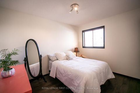 Photo 29 at 13 Irwin Drive, Northwest, Barrie