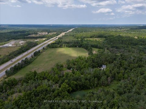 Photo 3 at 2089 Dwinnell Road, 400 North, Barrie