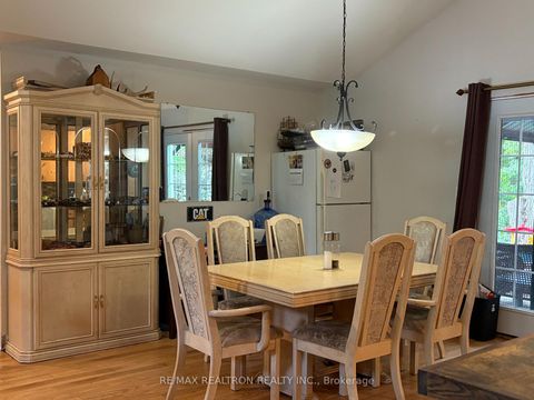 Photo 13 at 2089 Dwinnell Road, 400 North, Barrie Photo 13 at 2089 Dwinnell Road, 400 North, Barrie