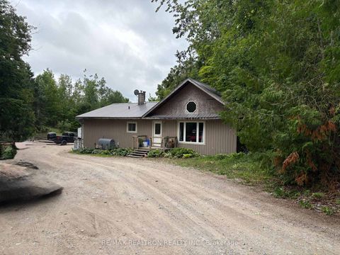 Photo 17 at 2089 Dwinnell Road, 400 North, Barrie Photo 17 at 2089 Dwinnell Road, 400 North, Barrie