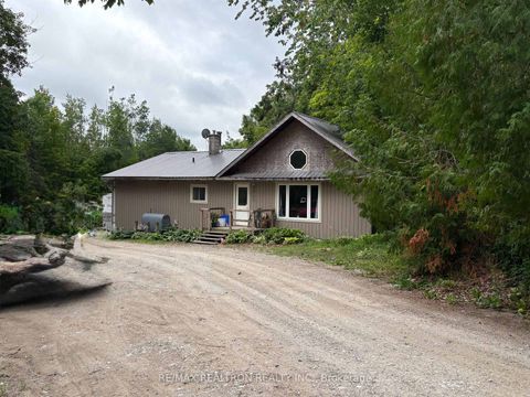 Photo 18 at 2089 Dwinnell Road, 400 North, Barrie Photo 18 at 2089 Dwinnell Road, 400 North, Barrie