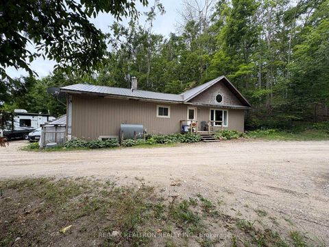 Photo 20 at 2089 Dwinnell Road, 400 North, Barrie Photo 20 at 2089 Dwinnell Road, 400 North, Barrie