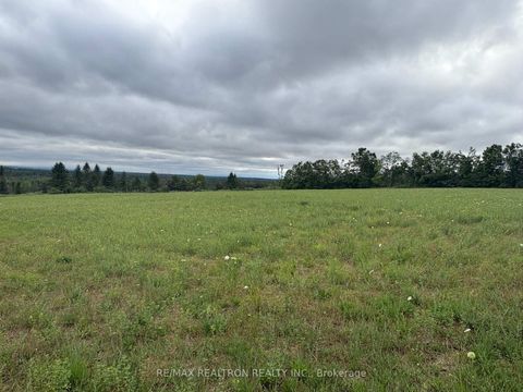 Photo 26 at 2089 Dwinnell Road, 400 North, Barrie