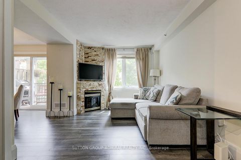 Photo 3 at 838 - 75 Weldrick Road E, Observatory, Richmond Hill
