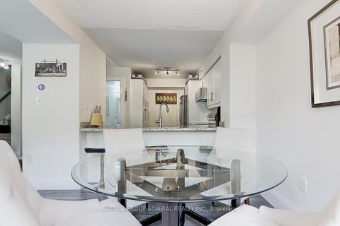 Photo 10 at 838 - 75 Weldrick Road E, Observatory, Richmond Hill