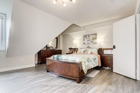 Photo 26 at 838 - 75 Weldrick Road E, Observatory, Richmond Hill