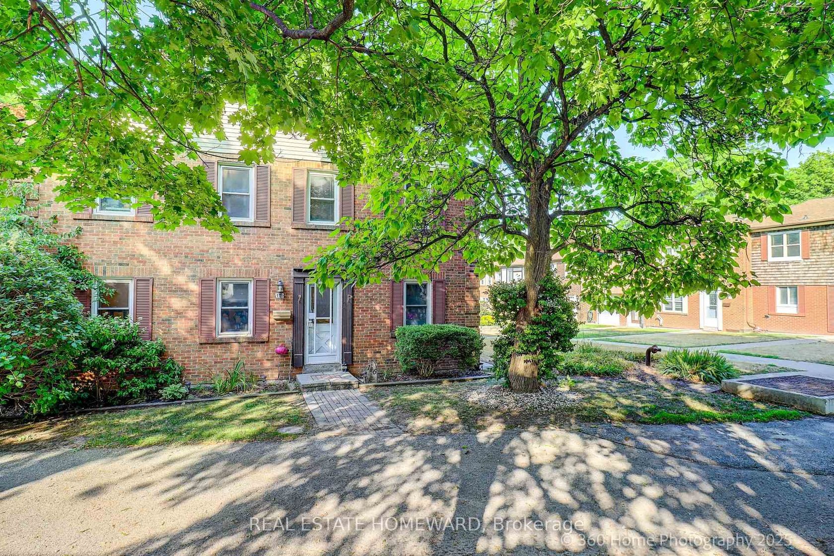 116 - 25 Brimwood Boulevard, Agincourt North, Toronto  by Loree Meneguzzi Real Estate 116 - 25 Brimwood Boulevard, Agincourt North, Toronto