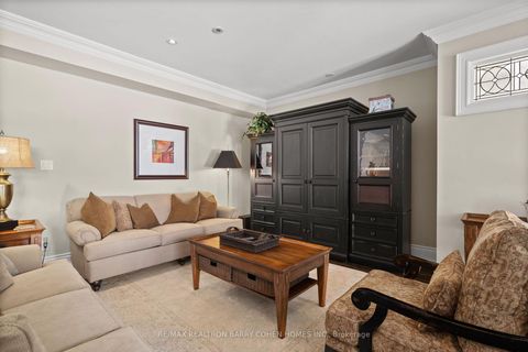 Photo 13 at 72 Teddington Park Avenue, Lawrence Park North, Toronto