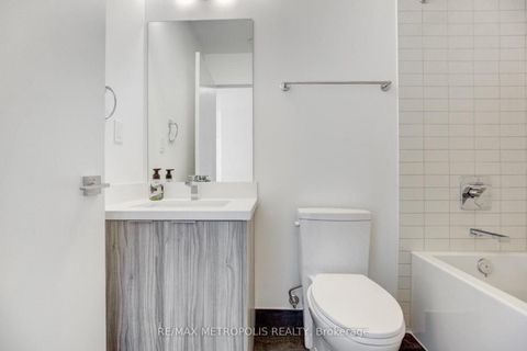 Photo 11 at 311 - 2908 Highway 7, Concord, Vaughan