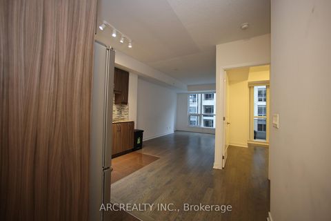 Photo 12 at 512 - 9205 Yonge Street, Langstaff, Richmond Hill