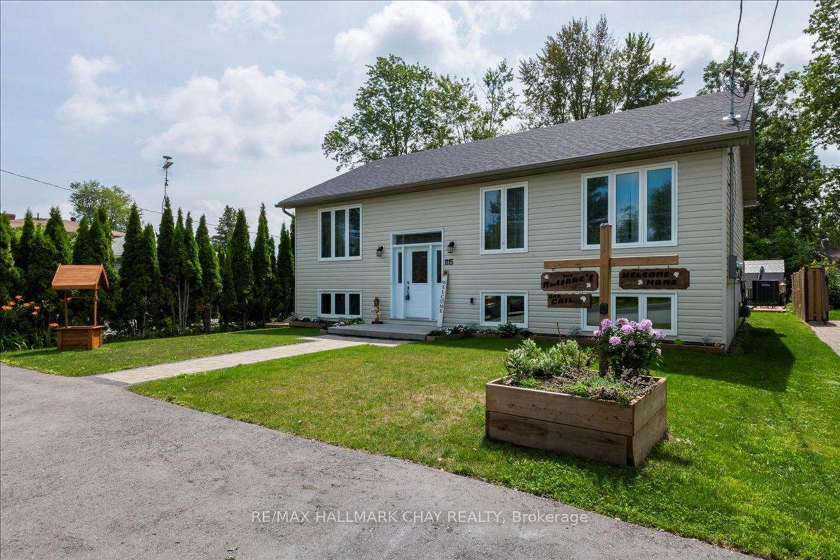 1115 Shore Acres Drive, Gilford, Innisfil photo number 2 1115 Shore Acres Drive, Gilford, Innisfil photo number 2
