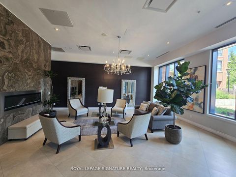Photo 2 at 610 - 11611 Yonge Street, Jefferson, Richmond Hill