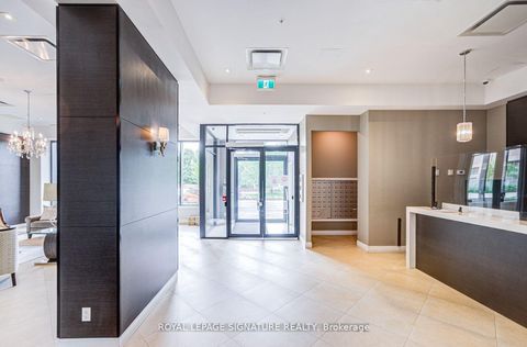 Photo 4 at 610 - 11611 Yonge Street, Jefferson, Richmond Hill