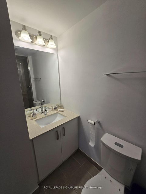 Photo 26 at 610 - 11611 Yonge Street, Jefferson, Richmond Hill
