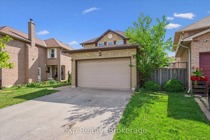 Photo 3 at 8 Lanercost Way, Heart Lake East, Brampton