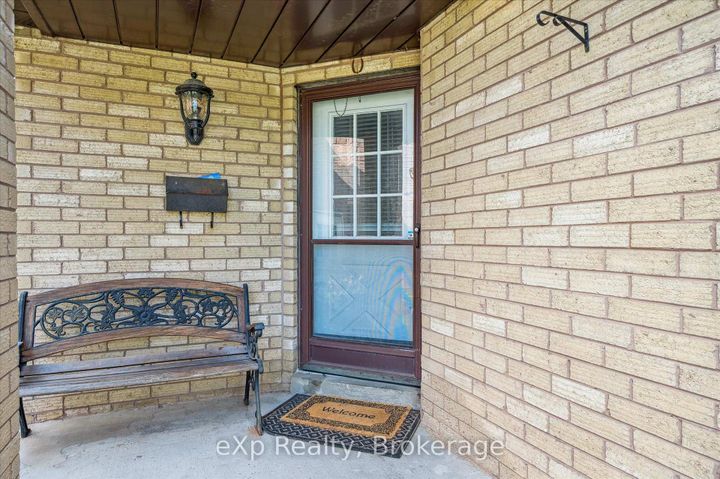 Photo 4 at 8 Lanercost Way, Heart Lake East, Brampton