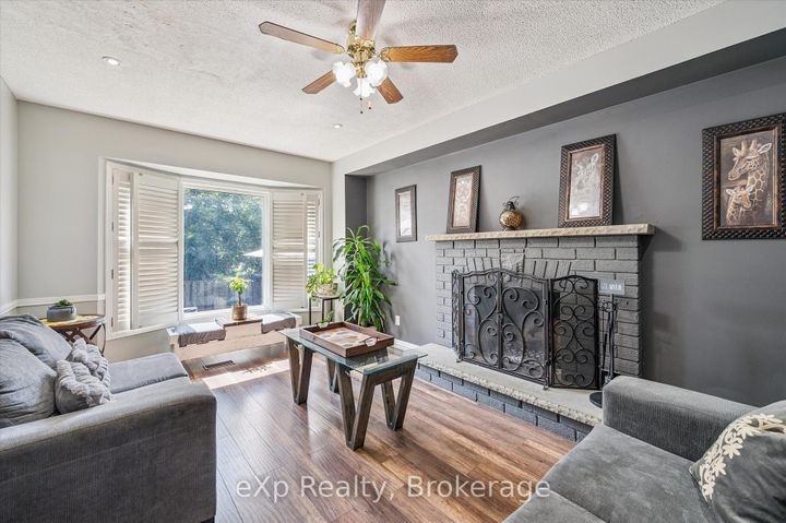 Photo 10 at 8 Lanercost Way, Heart Lake East, Brampton