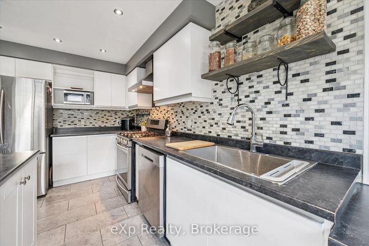 Photo 16 at 8 Lanercost Way, Heart Lake East, Brampton
