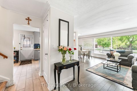 Photo 6 at 65 Barkwin Drive, Beaumonde Heights, Toronto