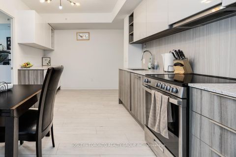 Photo 10 at 363 - 31 Tippett Road, Clanton Park, Toronto